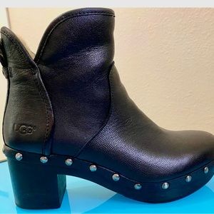 UGG CAM Cozy Lined Black Studded Leather Womans Low Heel Furlined Boots 11